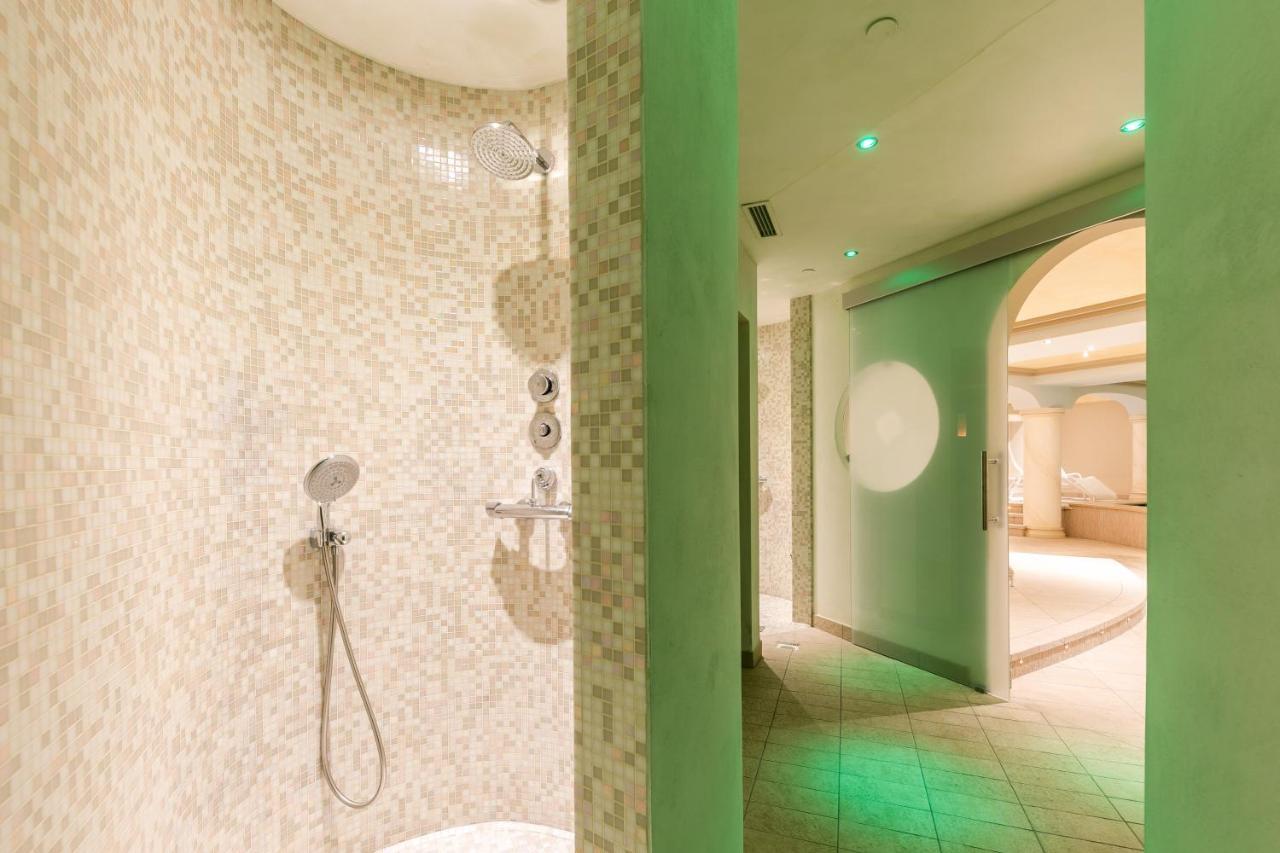 Hotel La Gardenia & Villa Oleandra Лимоне сул Гарда Екстериор снимка